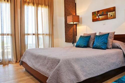 Villa In Kouklia Sleeps 6 Includes Swimming Pool Air Con And Wifi 8