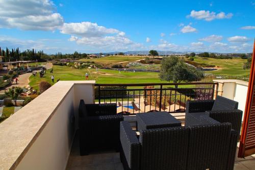 Villa In Kouklia Sleeps 4 Includes Swimming Pool Air Con And Wifi 0 5