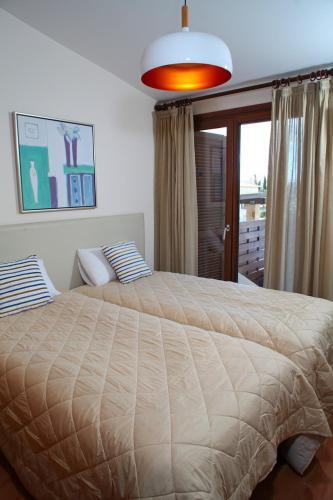 Villa In Kouklia Sleeps 4 Includes Swimming Pool Air Con And Wifi 0 5