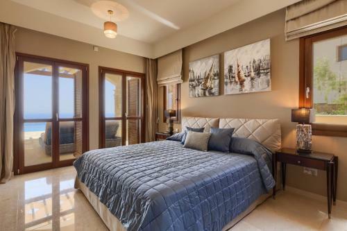 Villa In Kouklia Sleeps 10 Includes Swimming Pool Air Con And Wifi 1