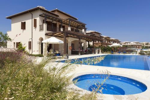Villa In Kouklia Sleeps 10 Includes Swimming Pool Air Con And Wifi 1