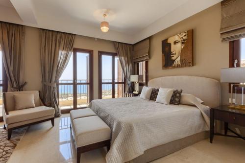 Villa In Kouklia Sleeps 10 Includes Swimming Pool Air Con And Wifi 1