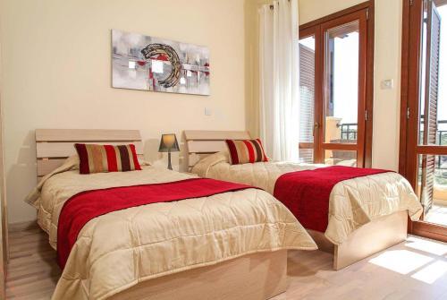 Theseus Village Tg02