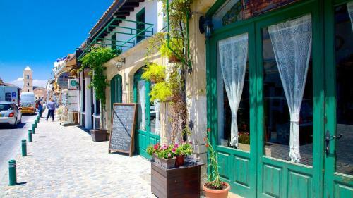 Lemon Tree Courtyard