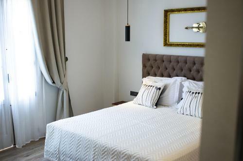 9 Muses Hotel
