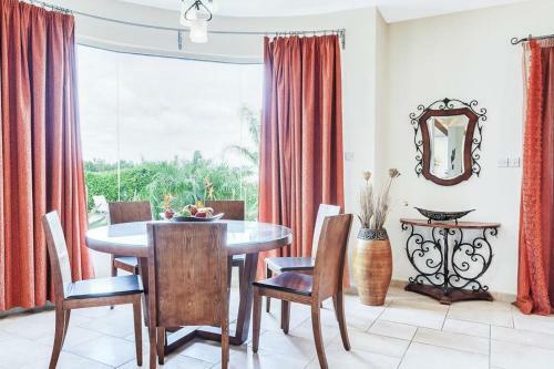 Villa In Latchi Sleeps 6 Includes Swimming Pool Air Con And Wifi 5
