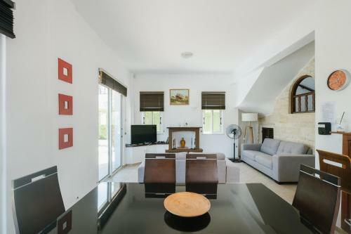 Chrysanthemum 3 Bedroom Villa