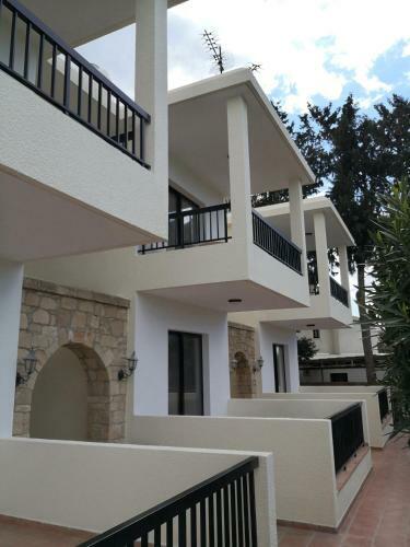 Seashell Apartments