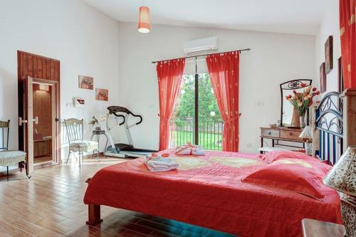 Neo Chorio Villa Sleeps 6 With Pool Air Con And Wifi