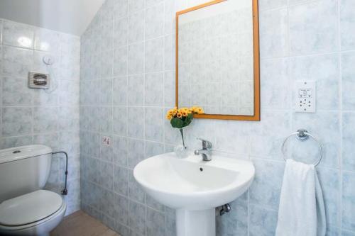 Mavroli Villa Sleeps 6 With Pool Air Con And Wifi