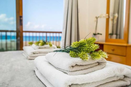 Mavroli Villa Sleeps 6 With Pool Air Con And Wifi