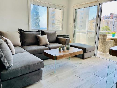 Breeze Sea View Apartment
