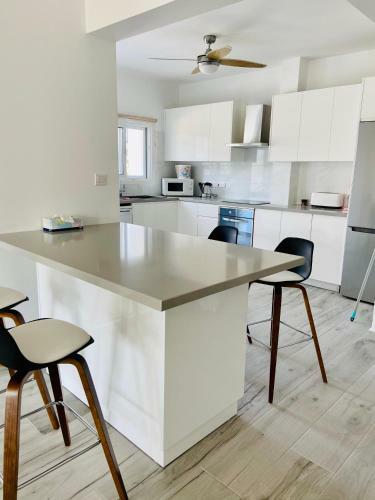 Breeze Sea View Apartment
