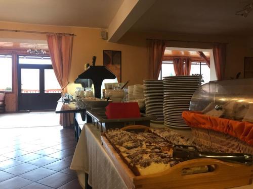 Hotel Complex Pastravaria Albota