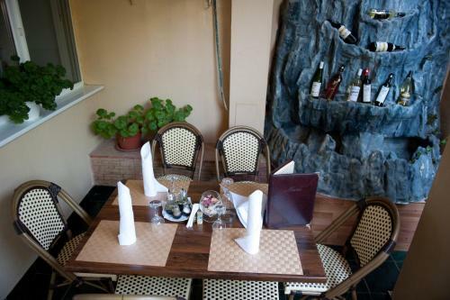 Hotel Dynes