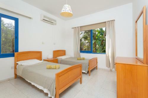 Villa Charoula Tria
