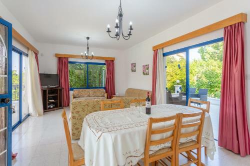 Villa Charoula Tria