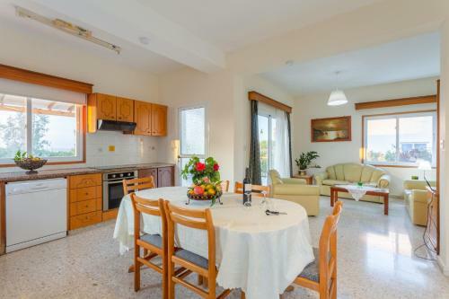 Argaka Sun Villa Tria