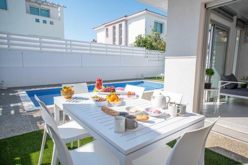 Protaras Vanilla No 5 Luxury Villa