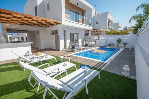 Protaras Vanilla No 5 Luxury Villa