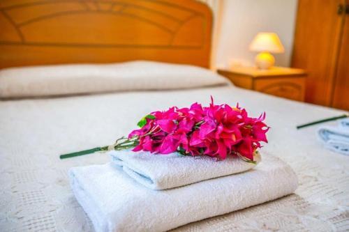 Pegeia Villa Sleeps 6 With Pool Air Con And Wifi