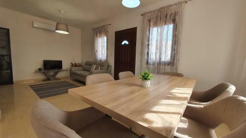 Dafni Villa 8