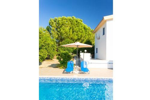 Villa Charoula Terrera