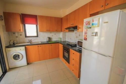 Beautiful 2-bed Apartment In Oroklini