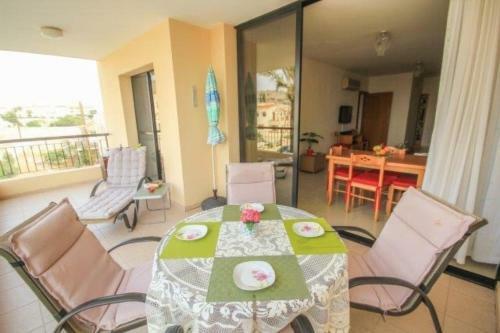 Beautiful 2-bed Apartment In Oroklini