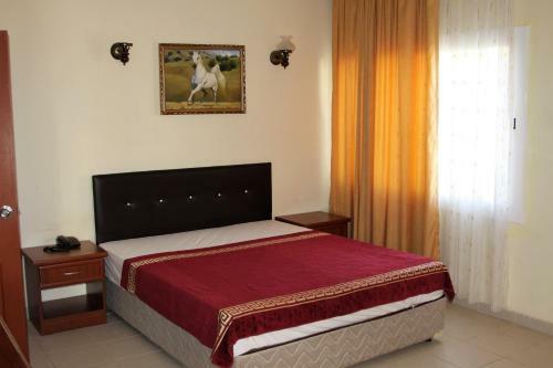 Kasgar Court Hotel