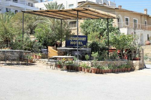 Kasgar Court Hotel