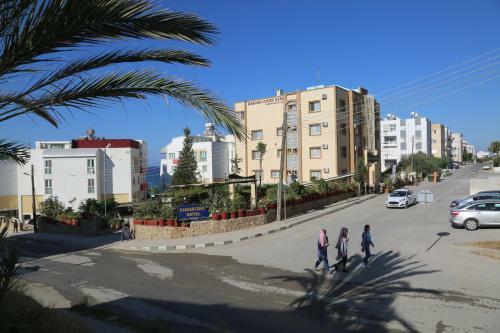 Kasgar Court Hotel
