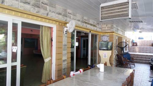 Kasgar Court Hotel