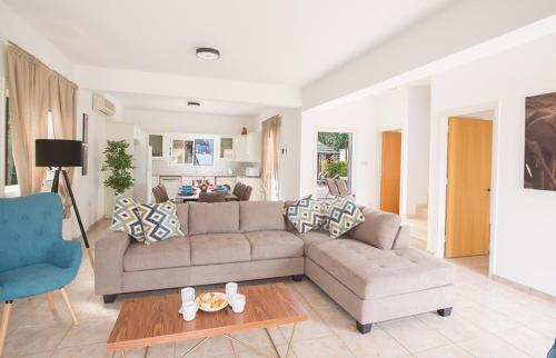 Four Bedrooms Villa 1267