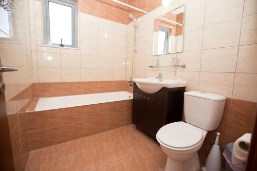 Villa Sunflower - 2 Bed Villa Protaras