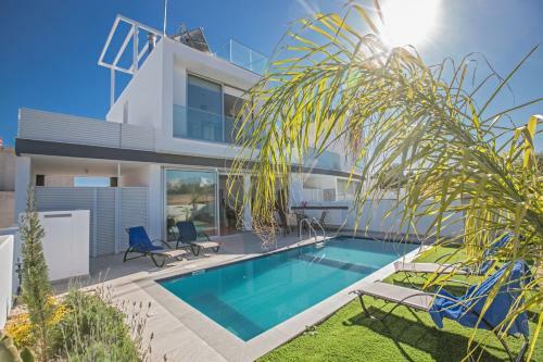 Oli Vine Villas