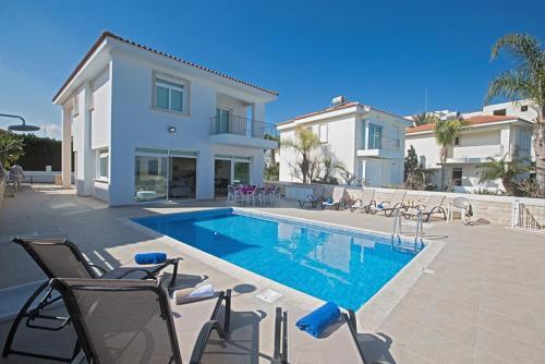 Four Bedrooms Villa 1268