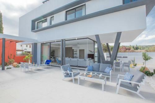 Villa Colour Residerences