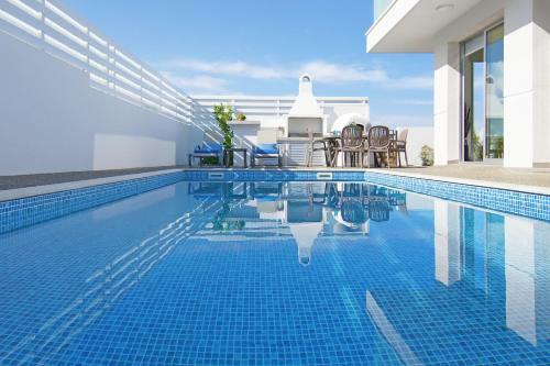 Villa Thea Athena