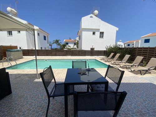 Protaras Rainbow Villa 5
