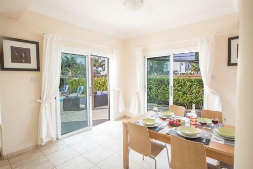 Villa Protaras Kentro Lovely 3bdr Protaras Villa With Private Pool Close To Fig Tree Bay