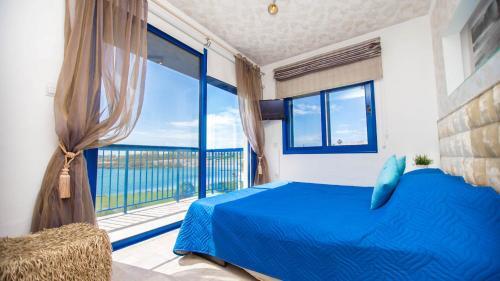 Villa In Protaras Sleeps 10 With Pool And Air Con