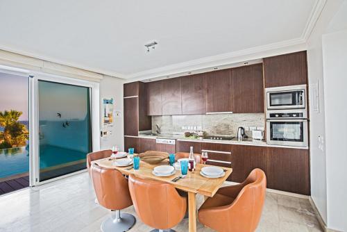 Five Bedrooms Villa Star Private Villa 1272
