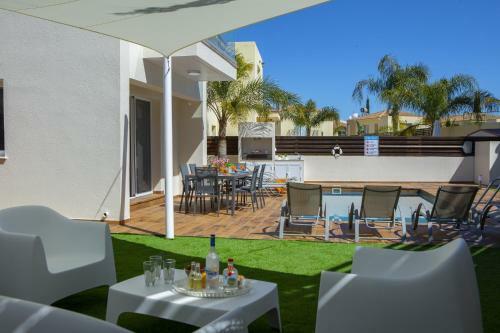 Tsokkos Luxury Villa