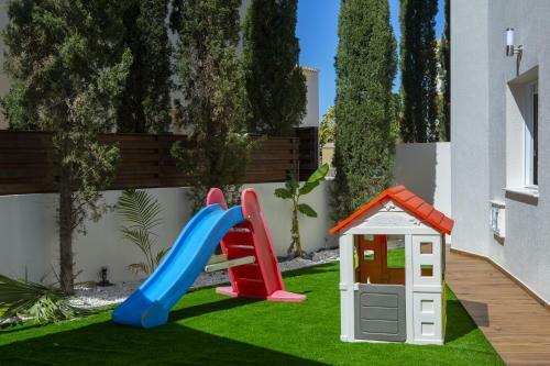 Tsokkos Luxury Villa