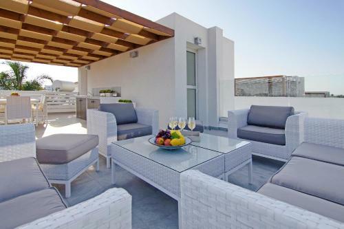 Villa Lily