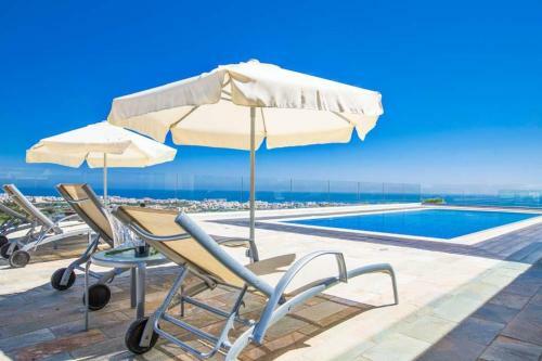 Villa In Protaras Sleeps 6 Includes Swimming Pool And Air Con