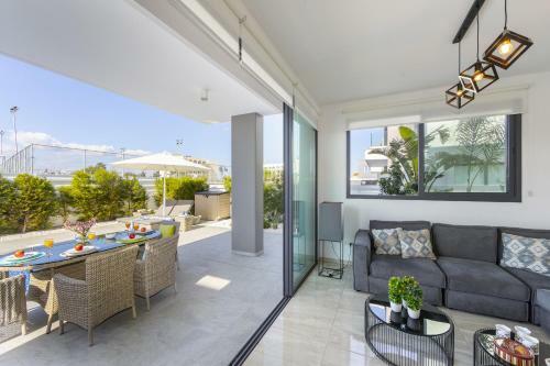 Pernera Beach Villa