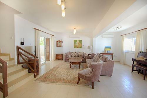 Villa Fig Tree 3 Bed Villa Heated Pool Protaras
