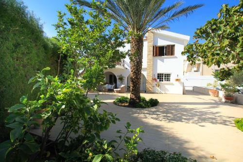Villa Fig Tree 3 Bed Villa Heated Pool Protaras